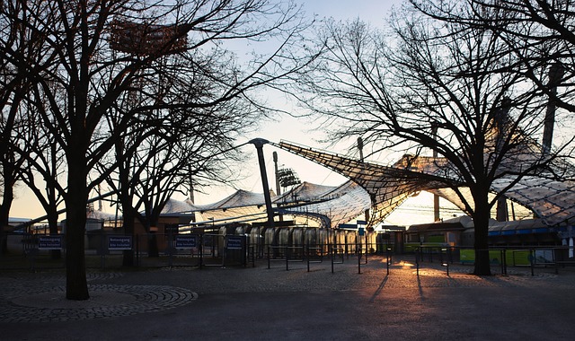 发了广泛的 发了广泛的